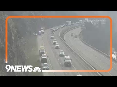 5 vehicles damaged after rocks fell onto I-70