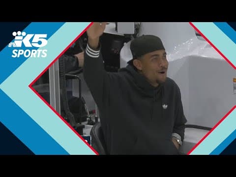 Julio Rodriguez rides Zamboni at Kraken game