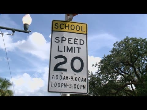 New Orleans school zone times have changed, and it appears the lights don't match
