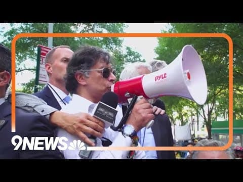 US revokes visa for Colombia's president after he urges American soldiers to disobey Trump