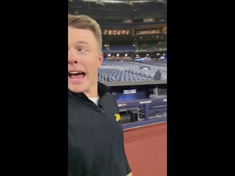 Mariners steal Game 1 in the ALCS. Happy Thanksgiving from Canada!