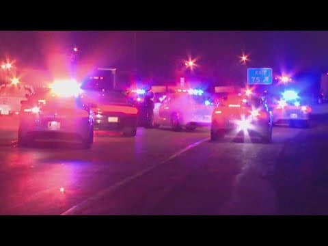 22-year-old man fatally struck while trying to help stranded driver on west Indianapolis interstate