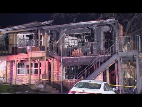 Fire destroys Dallas apartment complex, officials say