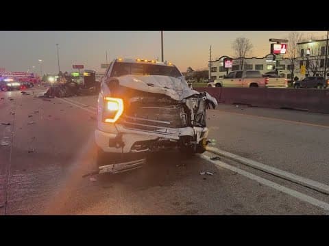 Major crash on North Freeway leaves multiple people dead —  What we know so far