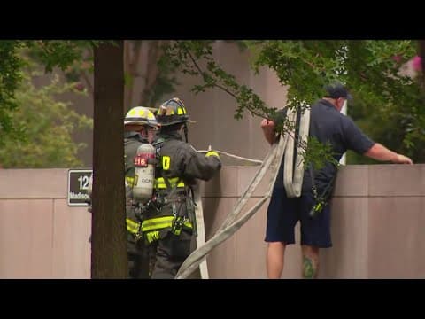Fire forces evacuation, closure of National Museum of American History