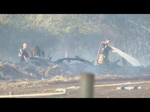 Hawaii brushfire prompts evacuations