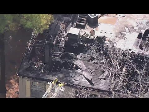 Firefighters battle fire at northwest Houston apartment complex