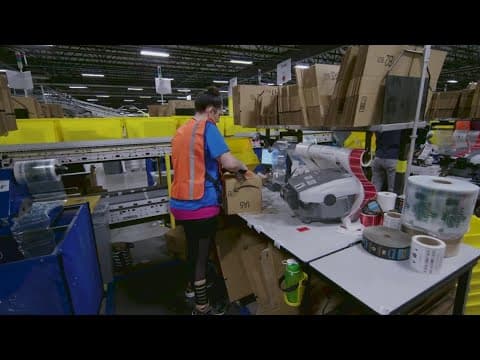 Amazon prepares seasonal hiring push