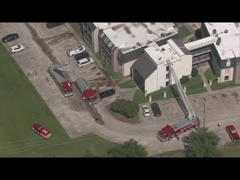 Firefighters battle apartment fire in north Houston