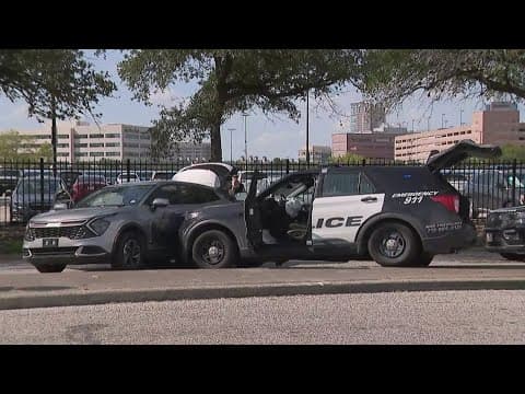 Jugging suspects in custody after chase ends near Med Center, police say