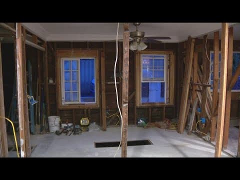 Southeast San Diego flood victims face burglars as they try to rebuild