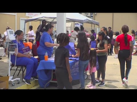 Two New Orleans Churches hosts back-to-school giveaways