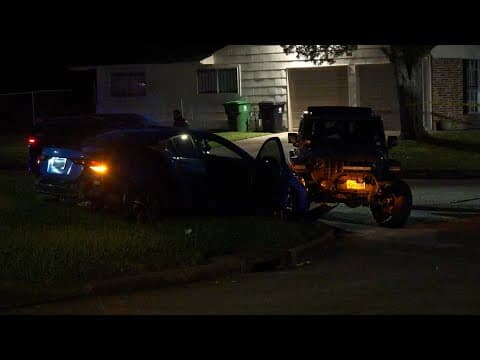 HPD update: 1 dead, multiple hurt in crash on Houston's south side