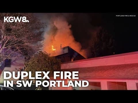 Firefighters extinguish duplex fire in Southwest Portland