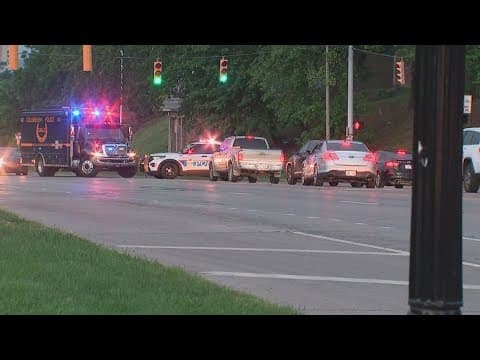 1 injured, 1 detained in Hilltop stabbing