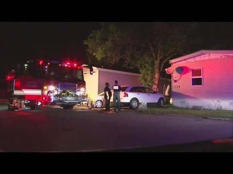 Neighbor helps put out mobile home fire in Hamel
