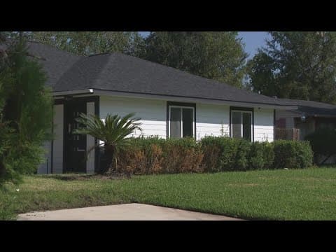 Title company scammed retired HISD teacher out of properties, Harris County attorney says