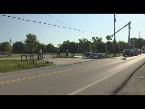 Sheriff: 1 dead after small plane crashes near West Houston Airport