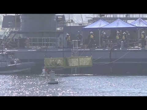 Navy divers continue to search for jet debris after last week's crash into San Diego bay