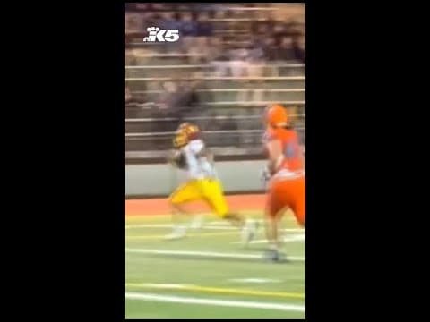 See big hit delivered during game between O'Dea and Rainier Beach in Seattle HS football clash