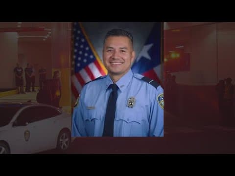 'A true hero' | Houston firefighter dies battling warehouse fire in Greater East End