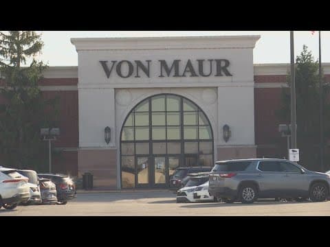 Teens arrested for allegedly bringing machine guns into Castleton Square Mall