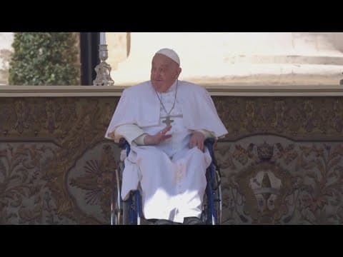 Pope Francis makes surprise appearance after leaving hospital