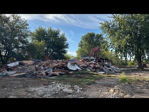 Last remaining buildings at former troubled Indianapolis apartment complex torn down