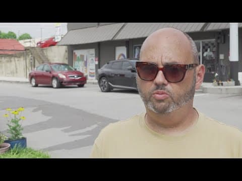 Free mobile shower opens at Knox Pride