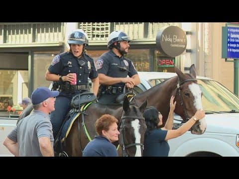 IMPD Downtown District hosts Community Day on Monument Circle