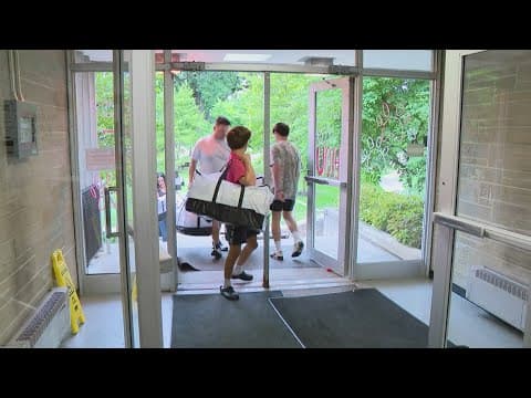 UIndy students move in for fall classes