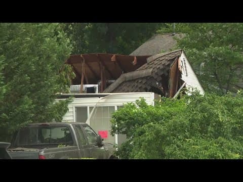 Fallen tree traps family of 5 in their home in Gaithersburg