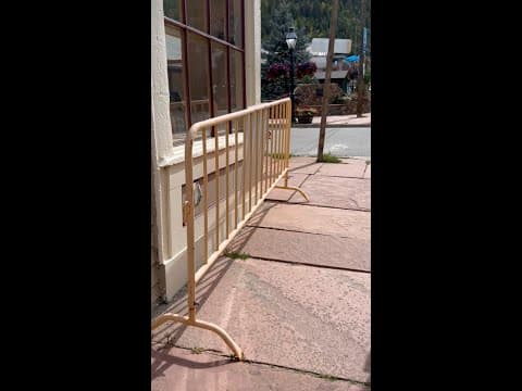 Georgetown tries barricades to alleviate fall foliage congestion