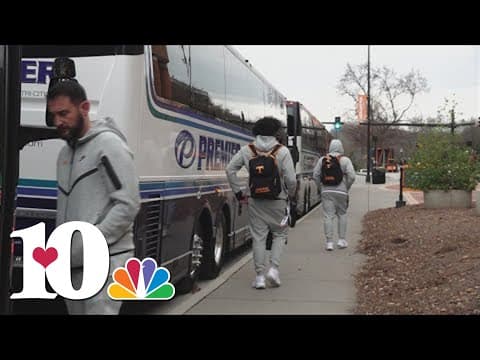 Vols leave Knoxville and start driving to Columbus for College Football Playoff