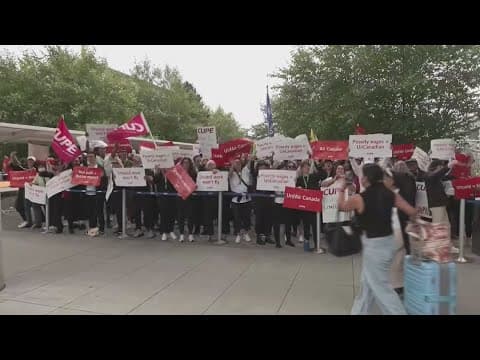 Union for Air Canada flight attendants reach deal