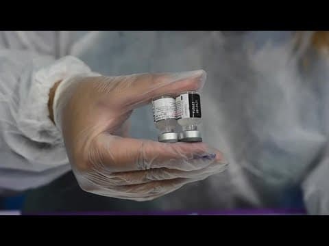 US clears updated COVID boosters targeting newest variants