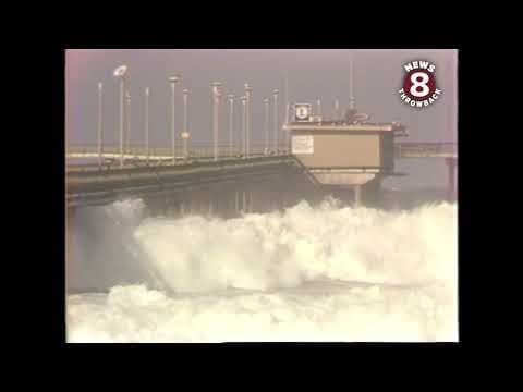 Huge waves in San Diego 1982