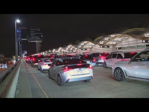 Long lines at DCA, passengers stuck in traffic nearly 2 hours