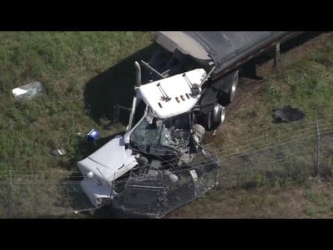Raw video: Crash involving big rigs shuts down Highway 90 in Rosenberg
