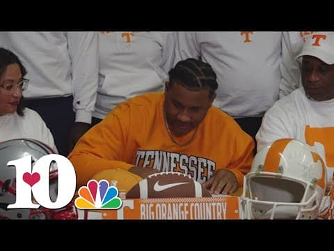 D1 football's early signing period begins