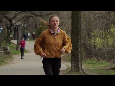Dakotah Lindwurm running through obstacles to Olympics