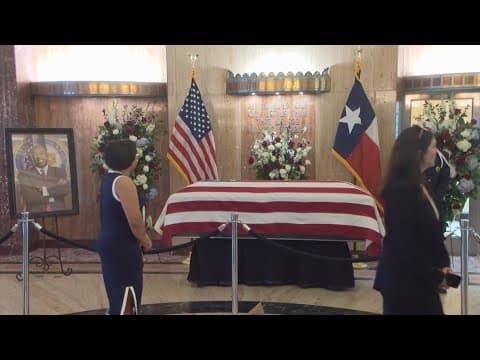 Congressman, former Houston Mayor Sylvester Turner lies in state in Houston