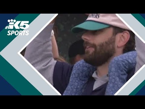 Fans soak in excitement of playoffs as Mariners open ALDS against Detroit