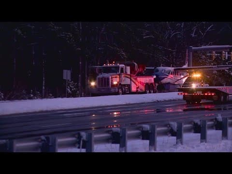 Plane that took off from Dulles makes emergency landing on Loudoun County Parkway