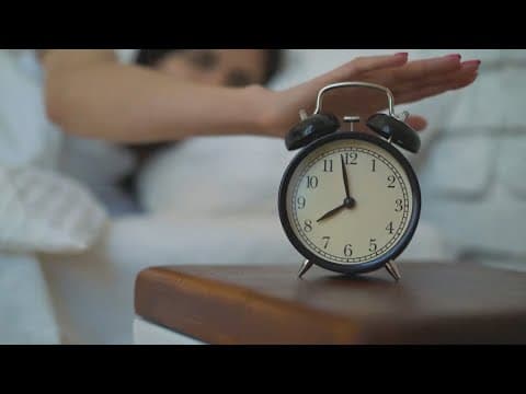 How many alarms should you use to wake up? Here's what the experts say