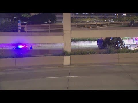 Major crash shuts down part of Highway 75 on Monday morning