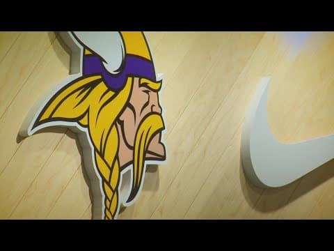 Vikings fans flock to Minneapolis for playoff game