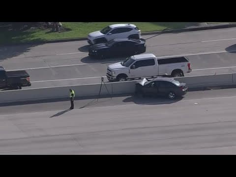 Small child killed, others injured in single-vehicle wreck on Gulf Freeway