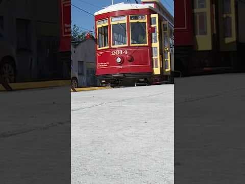 Streetcar returns to Rampart Street line #travel #train #neworleans