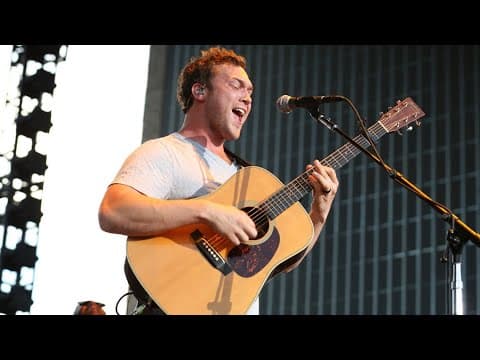 'American Idol' winner Phillip Phillips performing at AES 500 Festival Parade